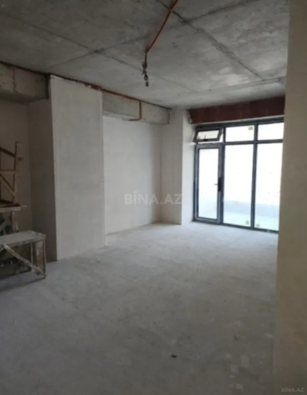 Satılır 3 otaqlı mənzil 148 m²