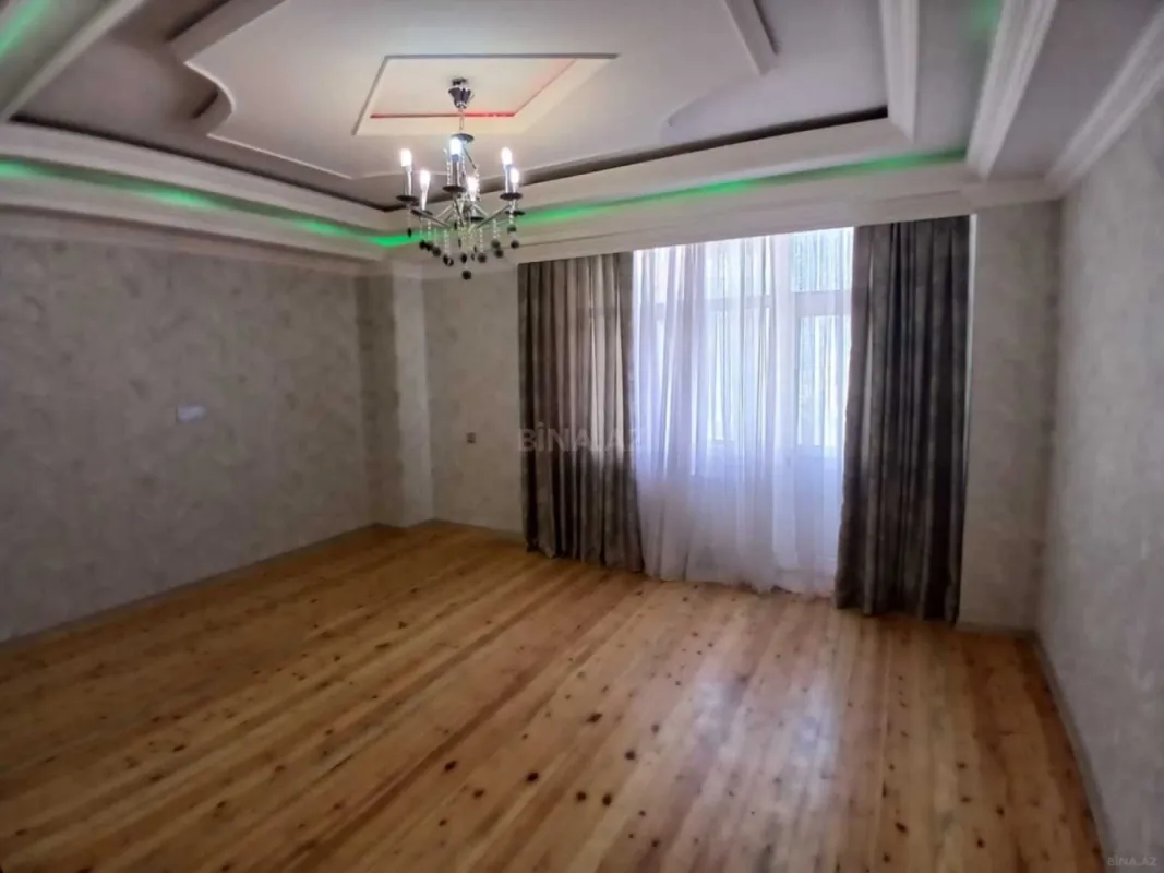 Satılır 2 otaqlı mənzil 80 m²