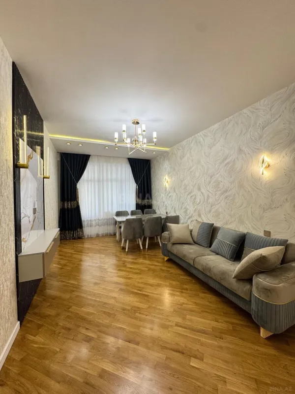 Satılır 2 otaqlı mənzil 88 m²