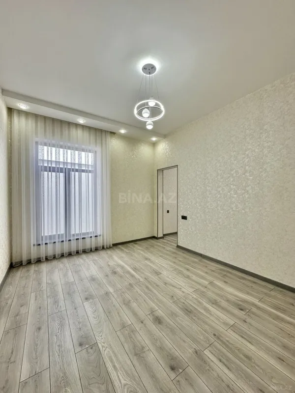 Satılır 4 otaqlı həyət evi 194 m²
