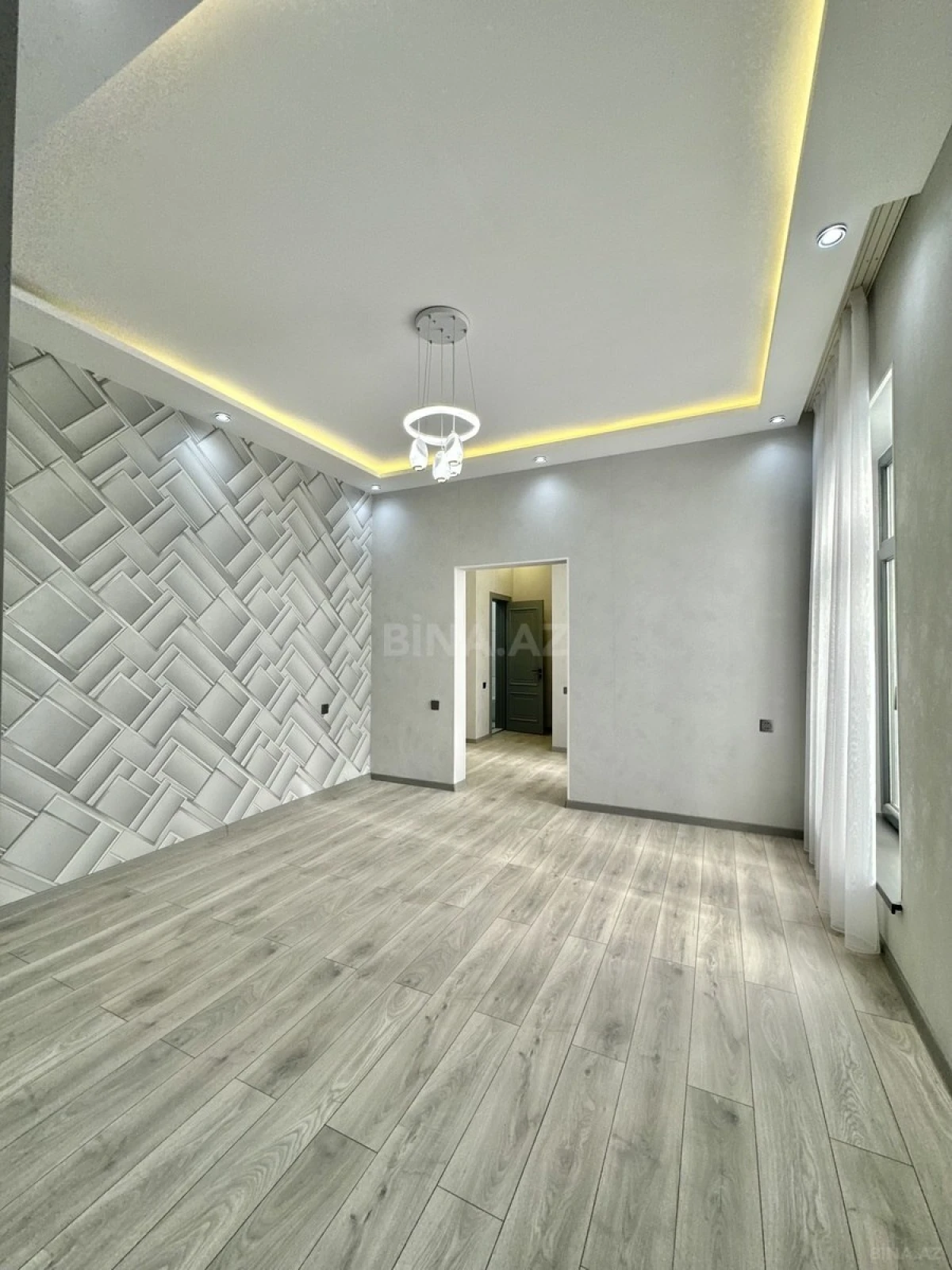 Satılır 4 otaqlı həyət evi 194 m²
