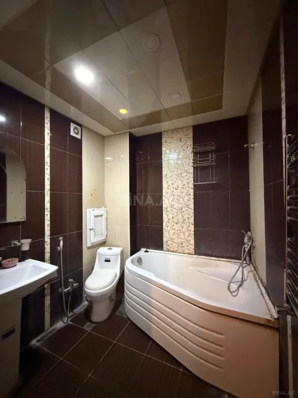 Satılır 2 otaqlı mənzil 80 m²