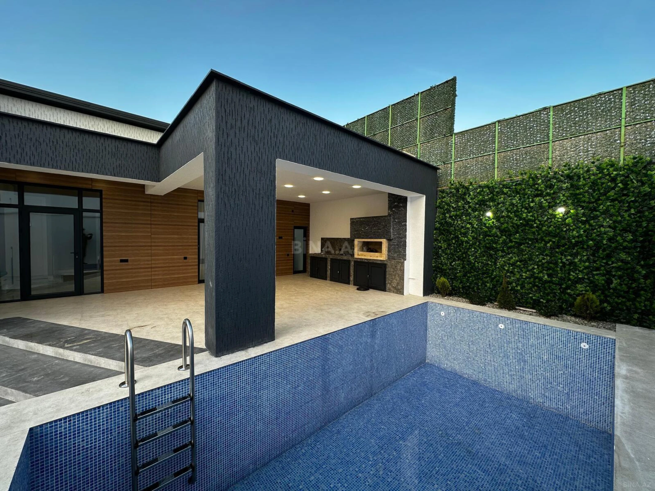 Satılır 4 otaqlı həyət evi 150 m²