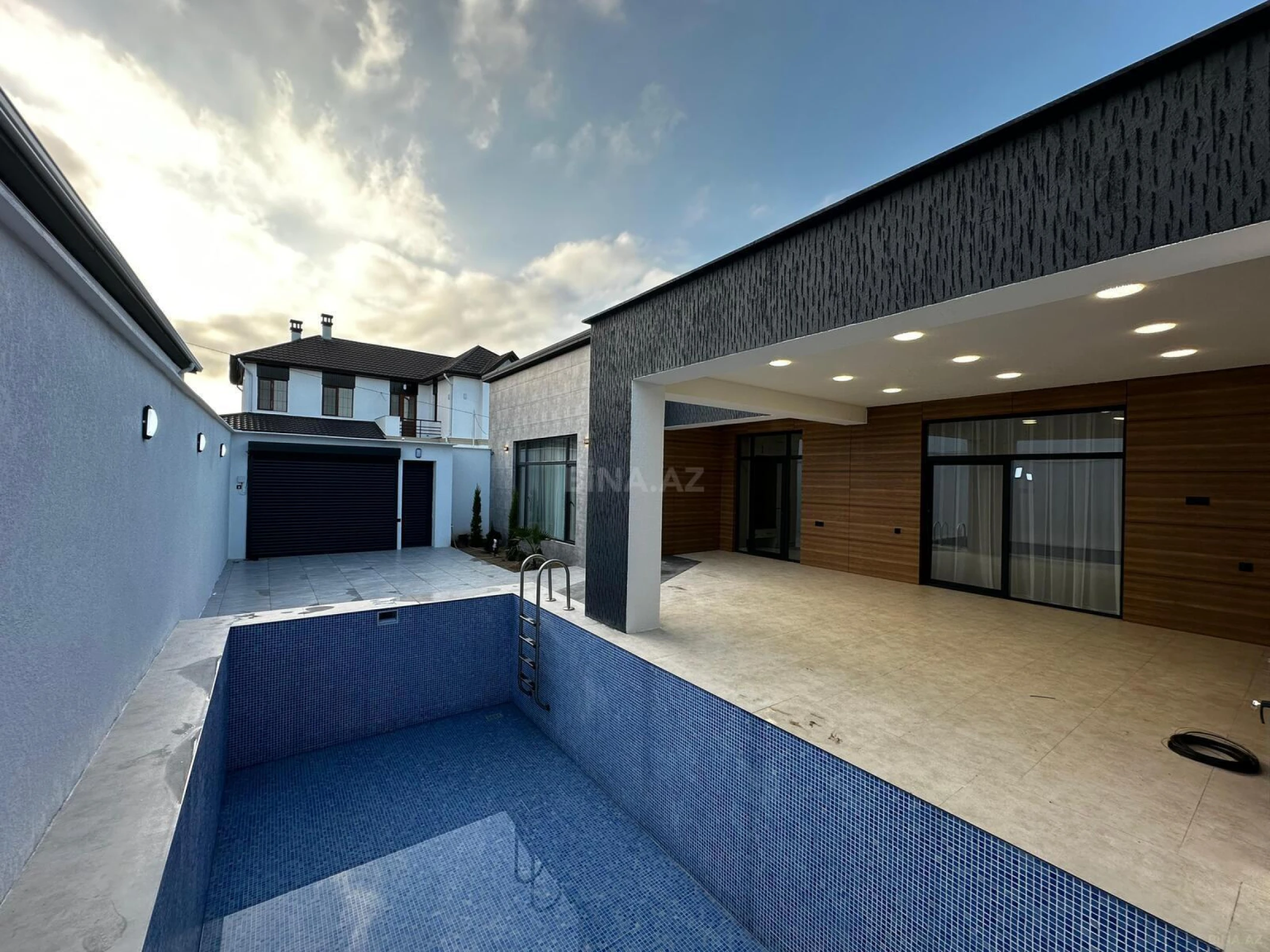 Satılır 4 otaqlı həyət evi 150 m²