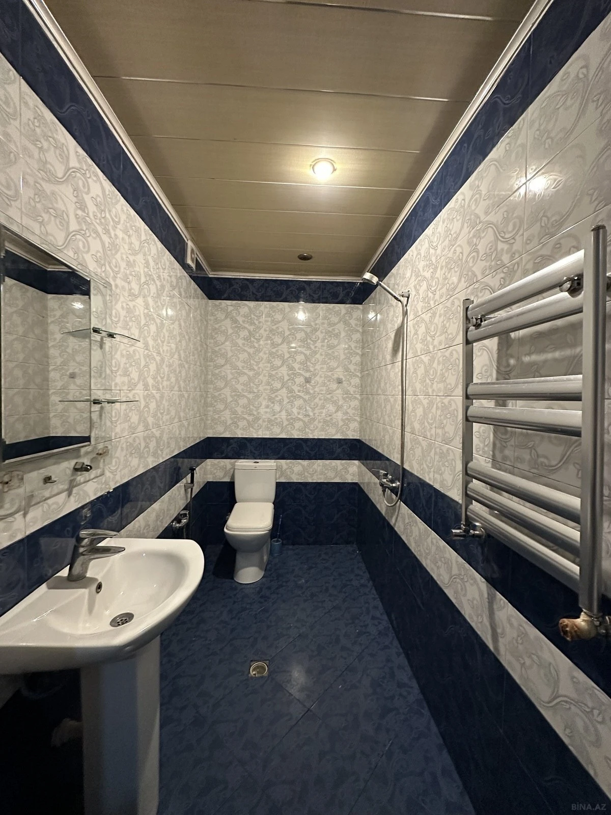 Satılır 2 otaqlı mənzil 63 m²