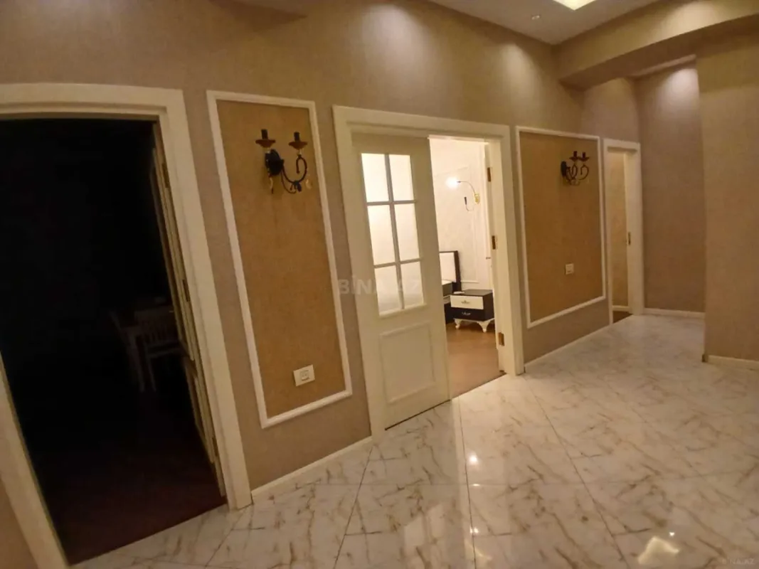 Kirayə verilir 2 otaqlı mənzil 90 m²