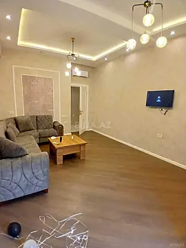 Kirayə verilir 2 otaqlı mənzil 90 m²