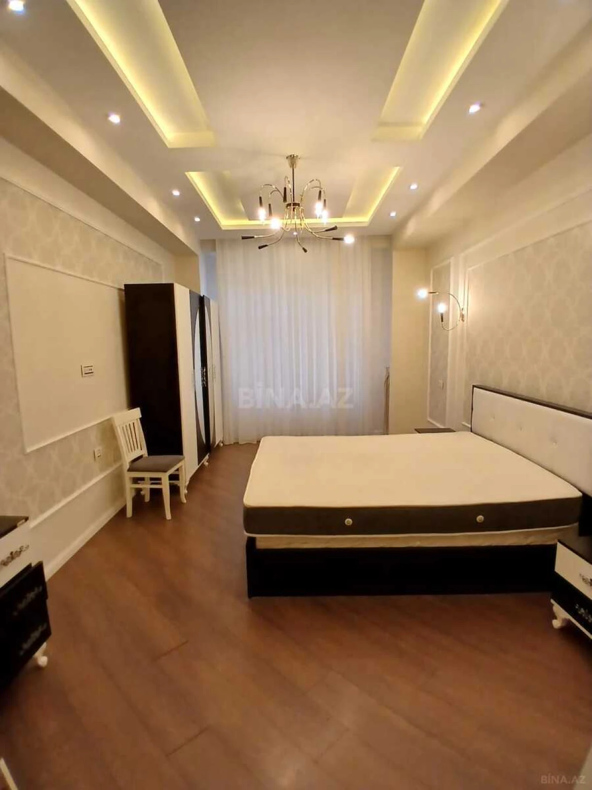 Kirayə verilir 2 otaqlı mənzil 90 m²