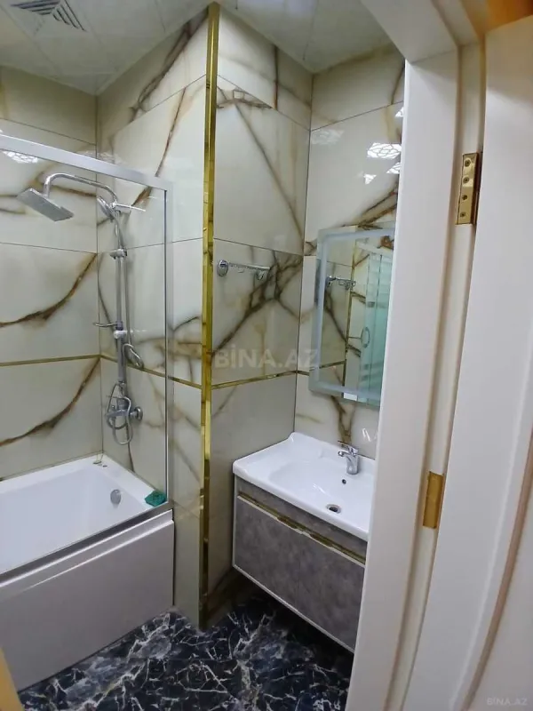 Kirayə verilir 2 otaqlı mənzil 90 m²