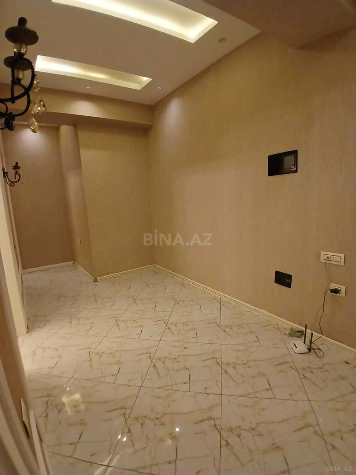 Kirayə verilir 2 otaqlı mənzil 90 m²