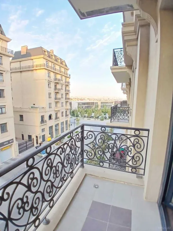 Kirayə verilir 2 otaqlı mənzil 90 m²