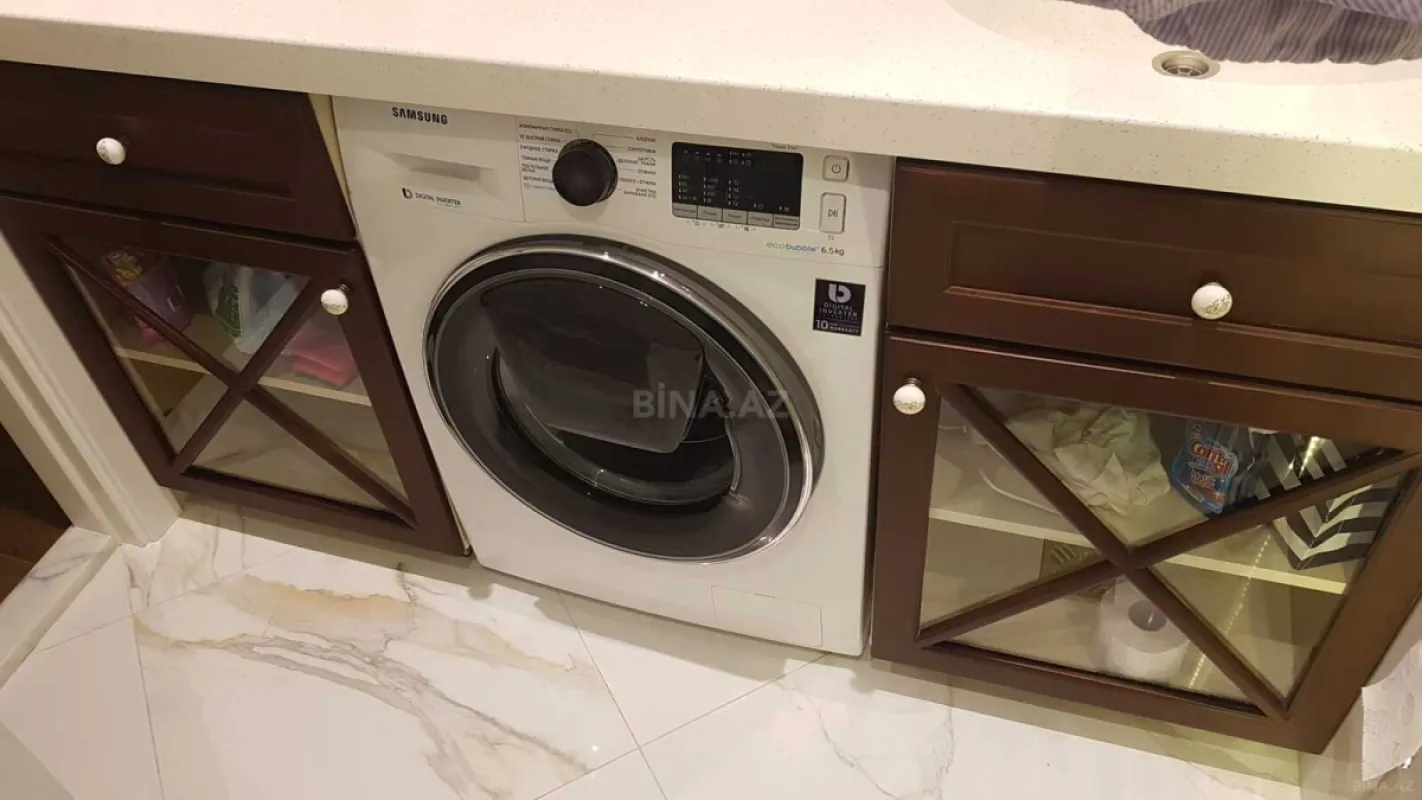 Kirayə verilir 3 otaqlı mənzil 111 m²