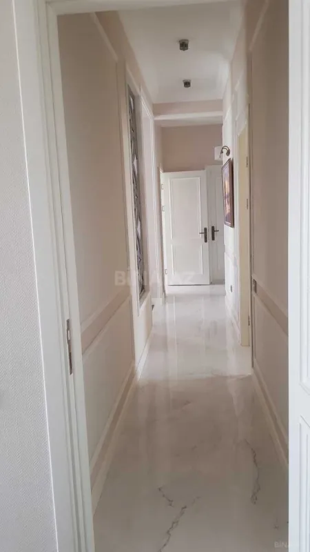 Kirayə verilir 3 otaqlı mənzil 111 m²