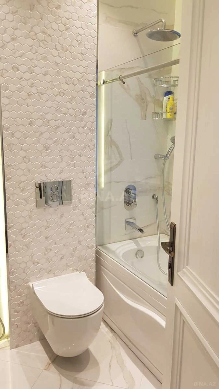 Kirayə verilir 3 otaqlı mənzil 111 m²