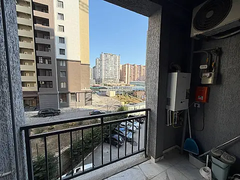 Satılır 2 otaqlı mənzil 58 m²
