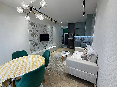 Satılır 2 otaqlı mənzil 58 m²