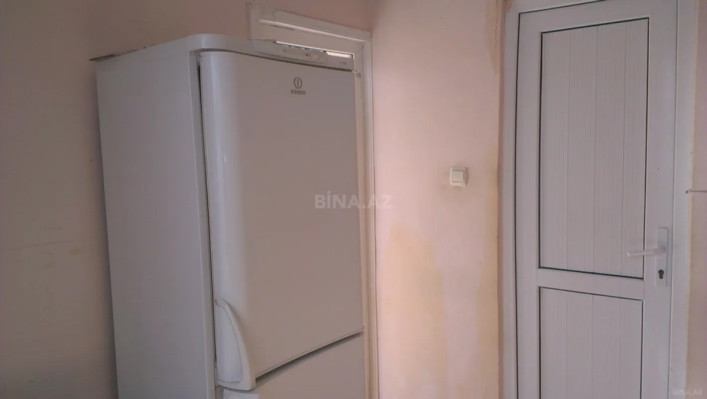 Satılır 5 otaqlı həyət evi 200 m²