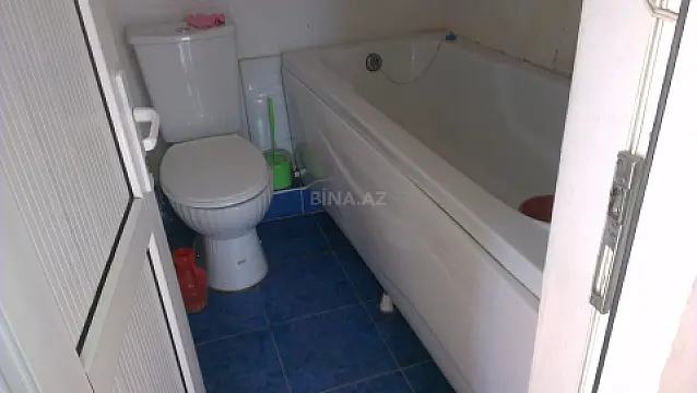 Satılır 5 otaqlı həyət evi 200 m²