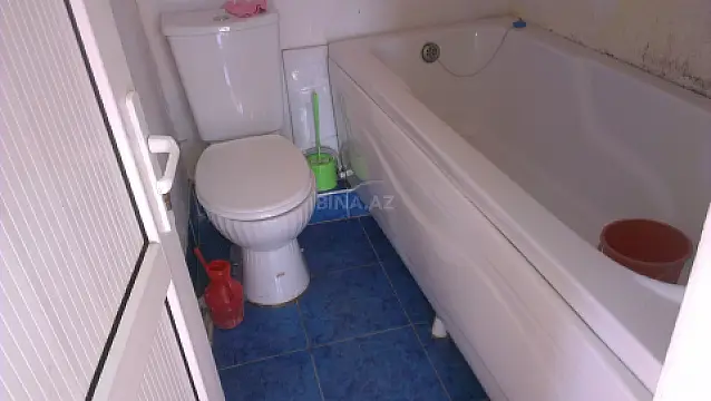 Satılır 5 otaqlı həyət evi 200 m²