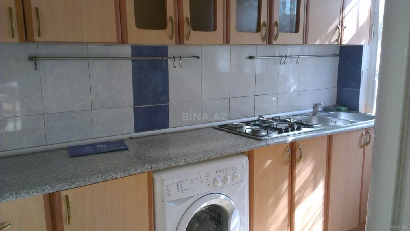 Satılır 5 otaqlı həyət evi 200 m²