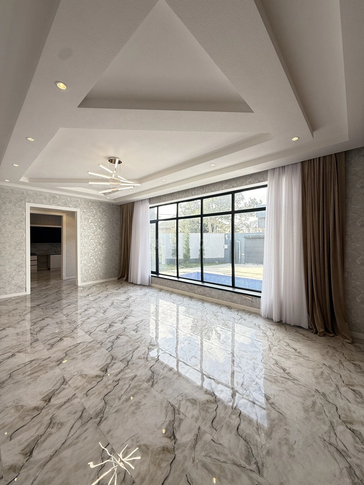 Satılır 4 otaqlı həyət evi 150 m²