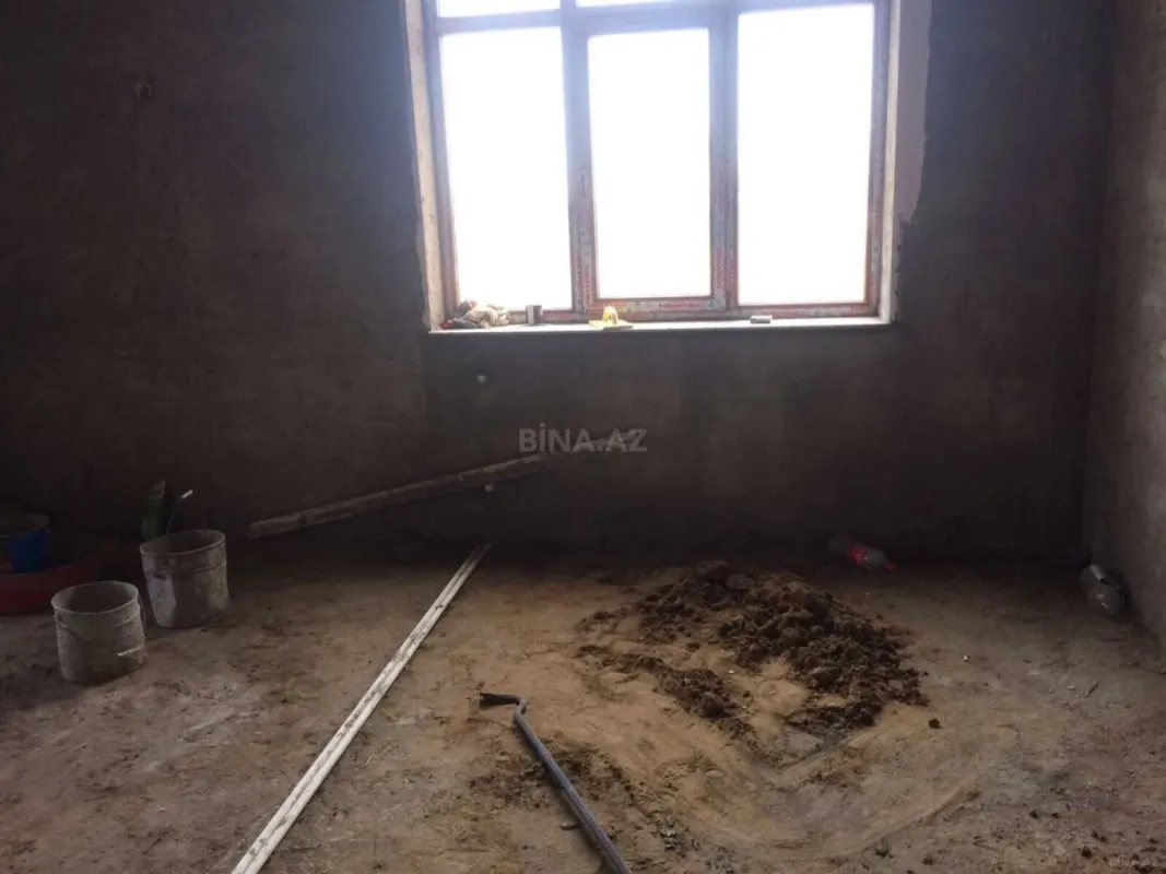 Satılır 7 otaqlı həyət evi 340 m²