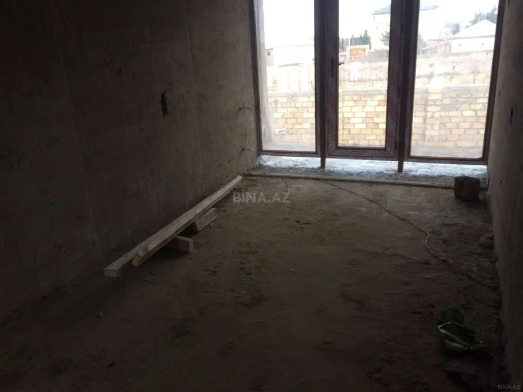 Satılır 7 otaqlı həyət evi 340 m²