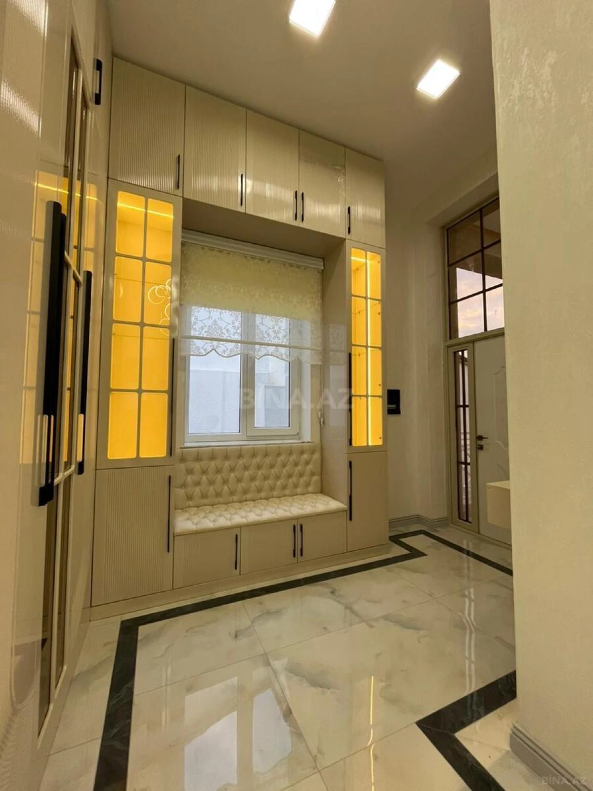 Satılır 4 otaqlı həyət evi 200 m²