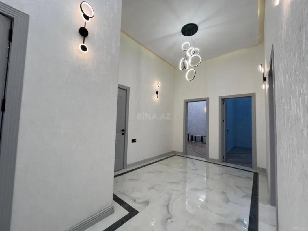Satılır 4 otaqlı həyət evi 200 m²