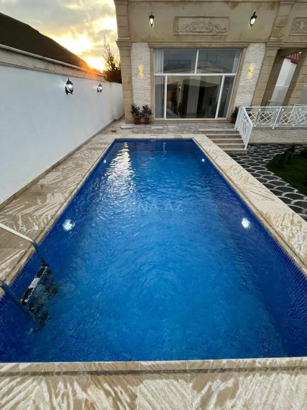 Satılır 4 otaqlı həyət evi 200 m²