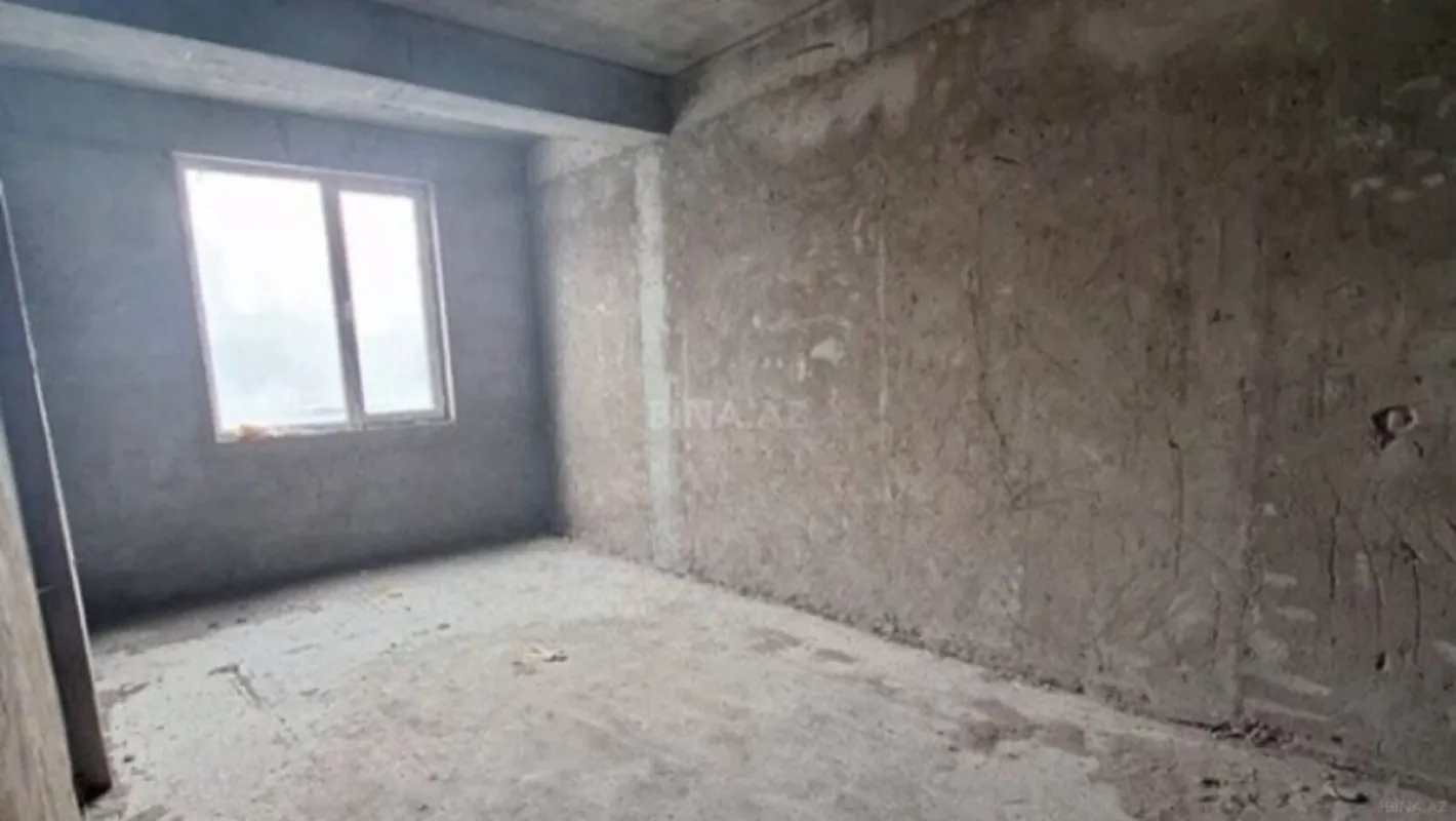 Satılır 3 otaqlı mənzil 130 m²