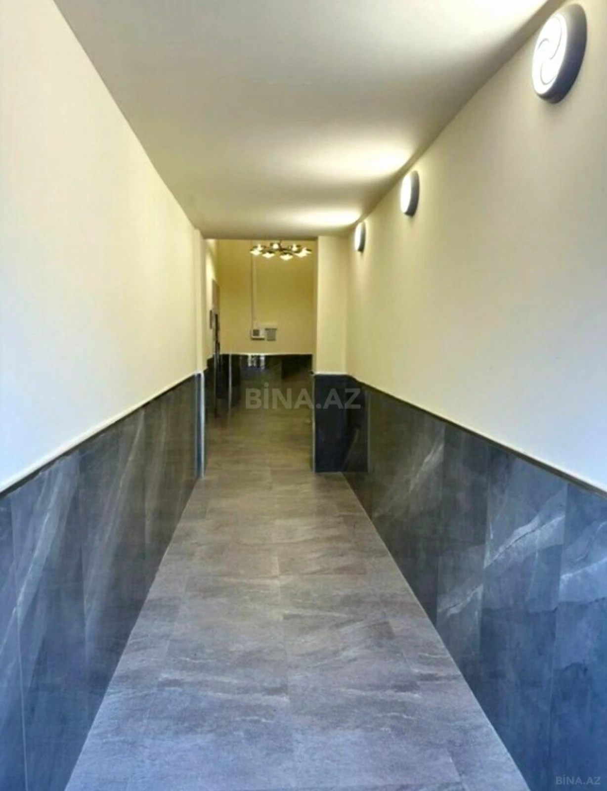 Satılır 3 otaqlı mənzil 130 m²