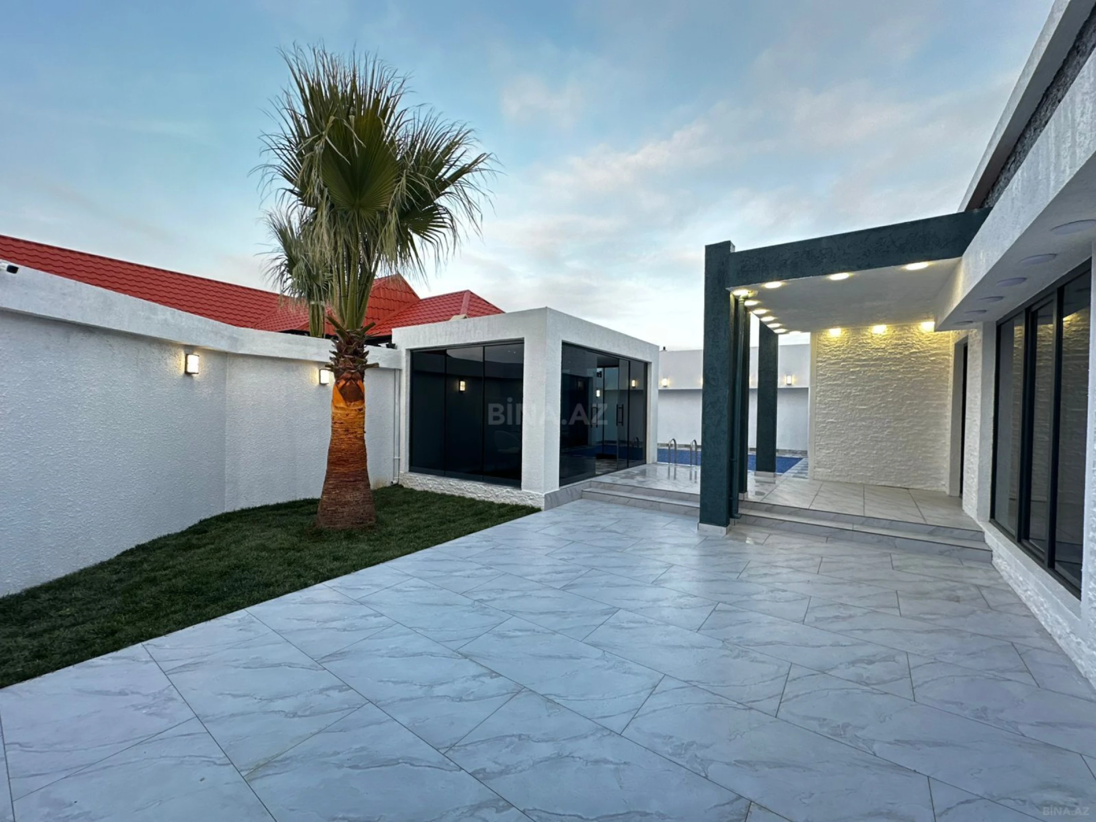 Satılır 4 otaqlı həyət evi 144 m²