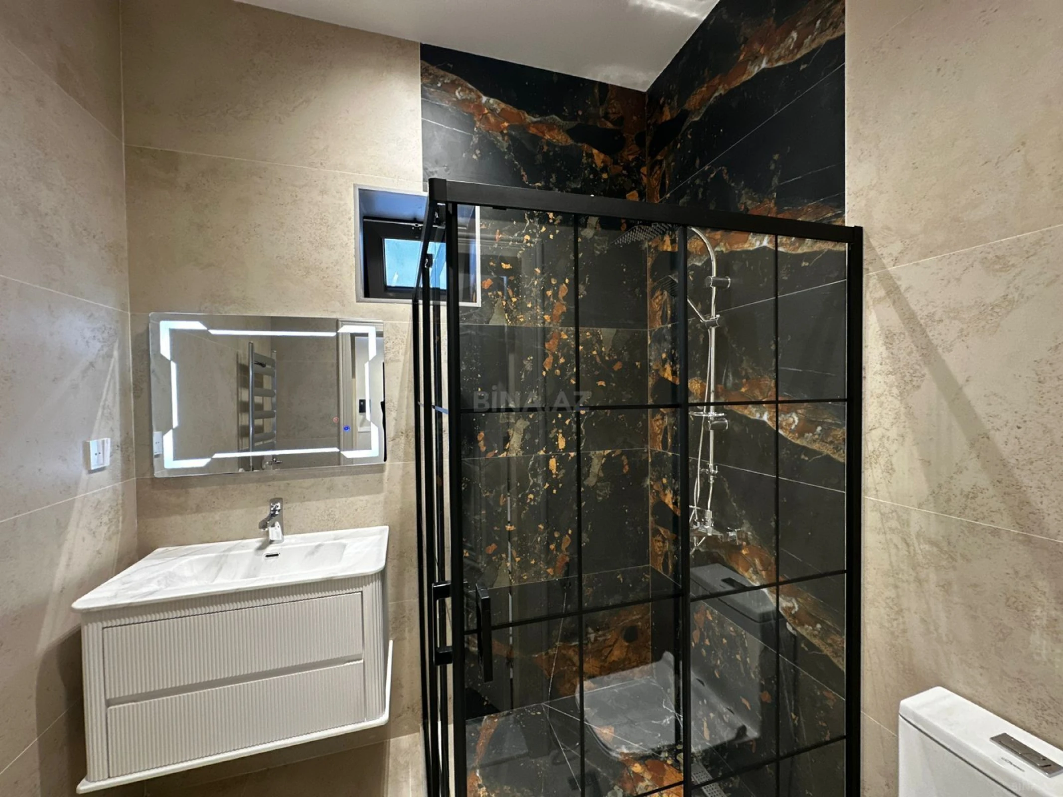 Satılır 4 otaqlı həyət evi 144 m²