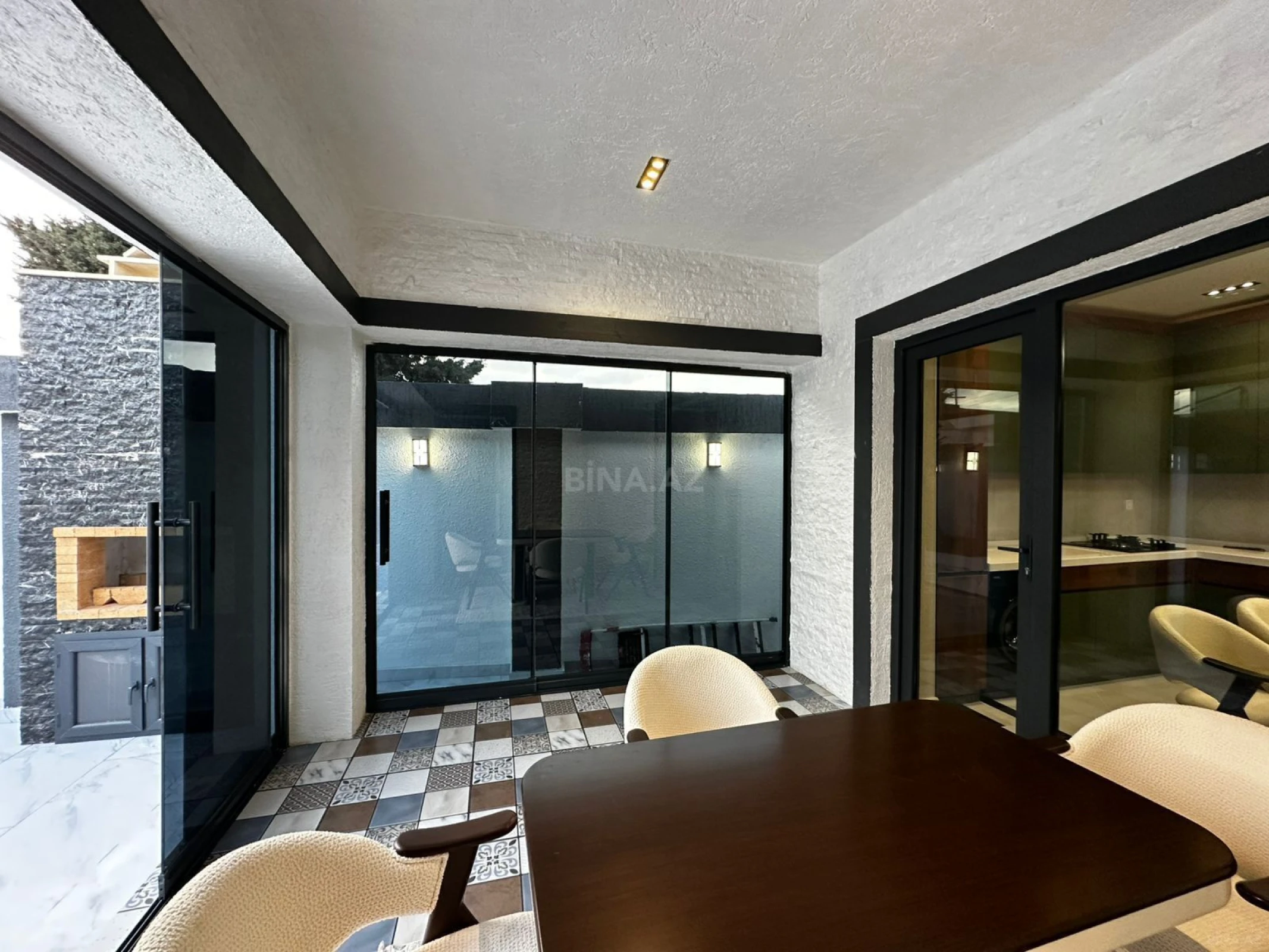 Satılır 4 otaqlı həyət evi 160 m²