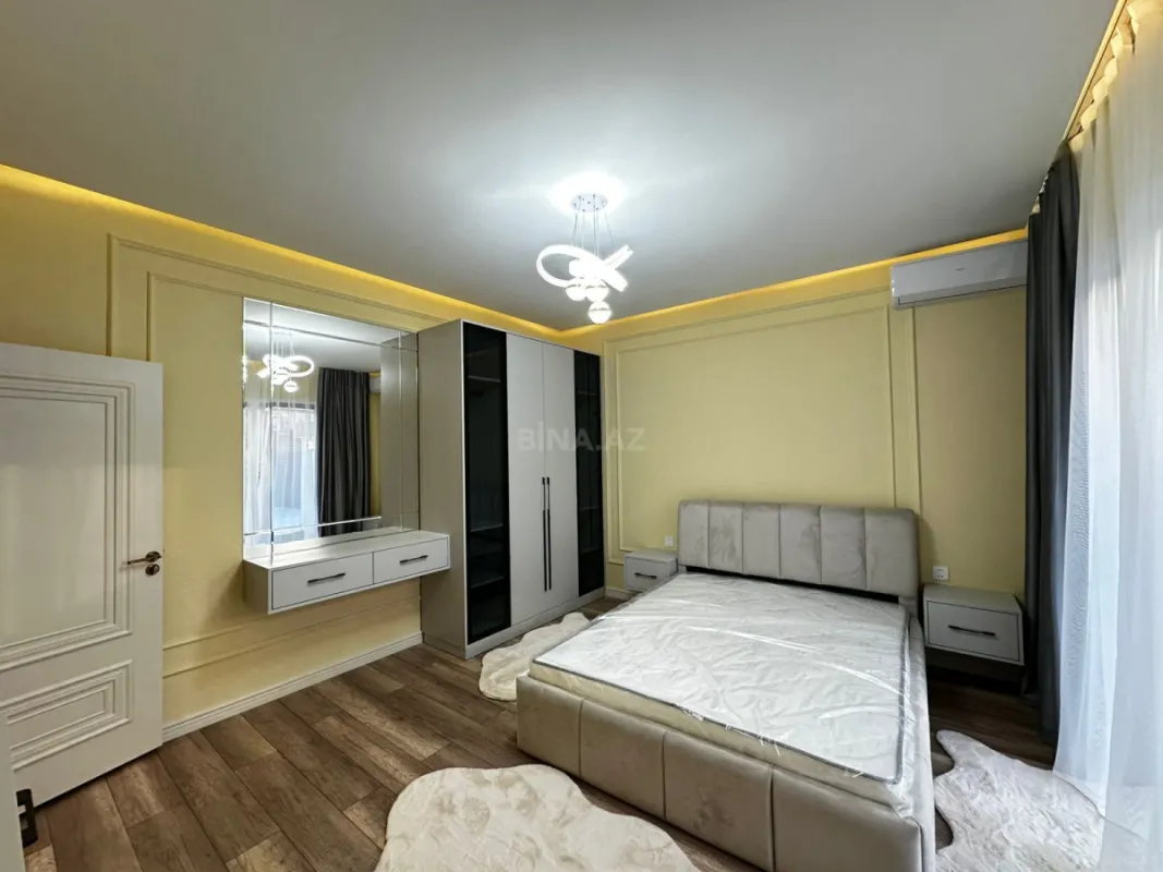 Satılır 4 otaqlı həyət evi 160 m²