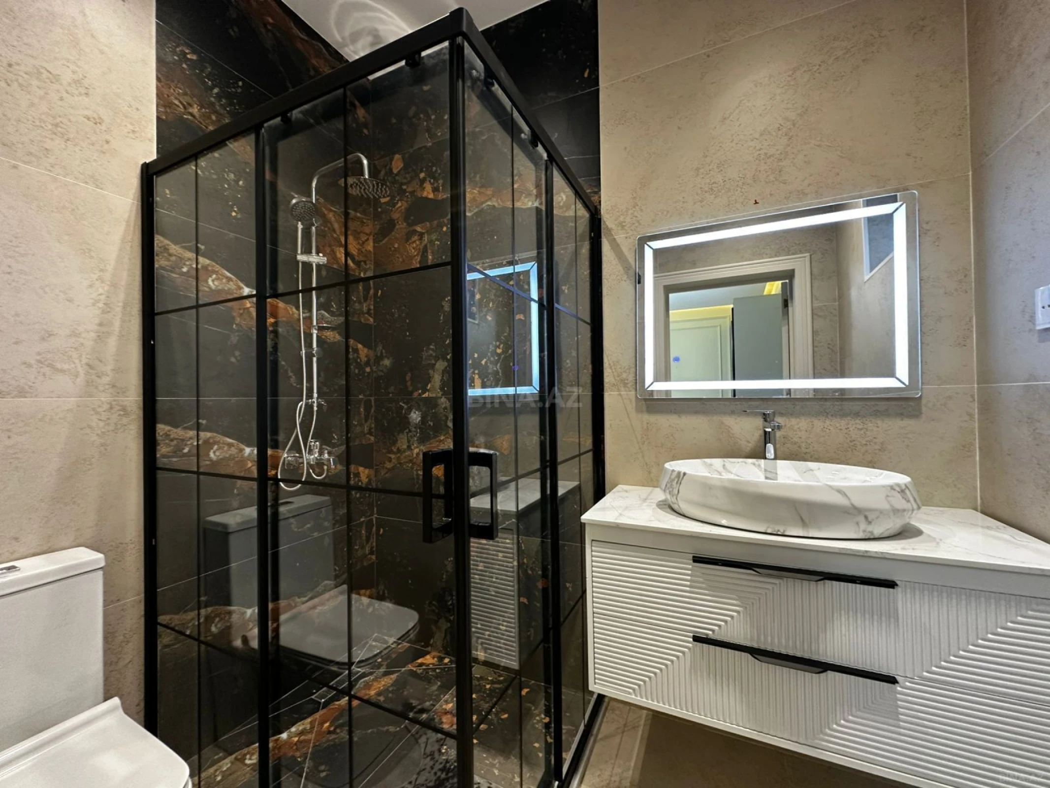 Satılır 4 otaqlı həyət evi 160 m²