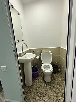 Kirayə verilir obyekt 78 m²