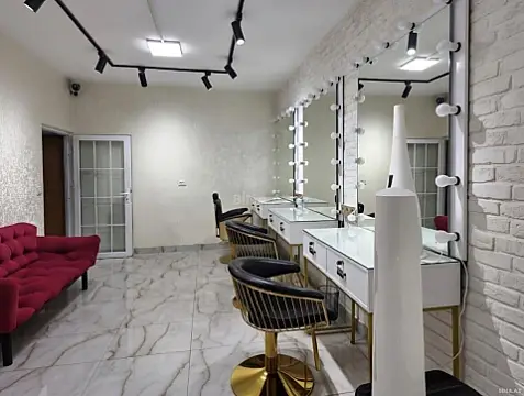 Kirayə verilir obyekt 65 m²