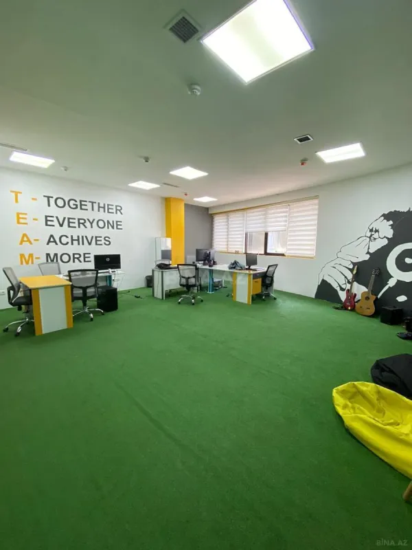 Satılır 8 otaqlı ofis 249 m²
