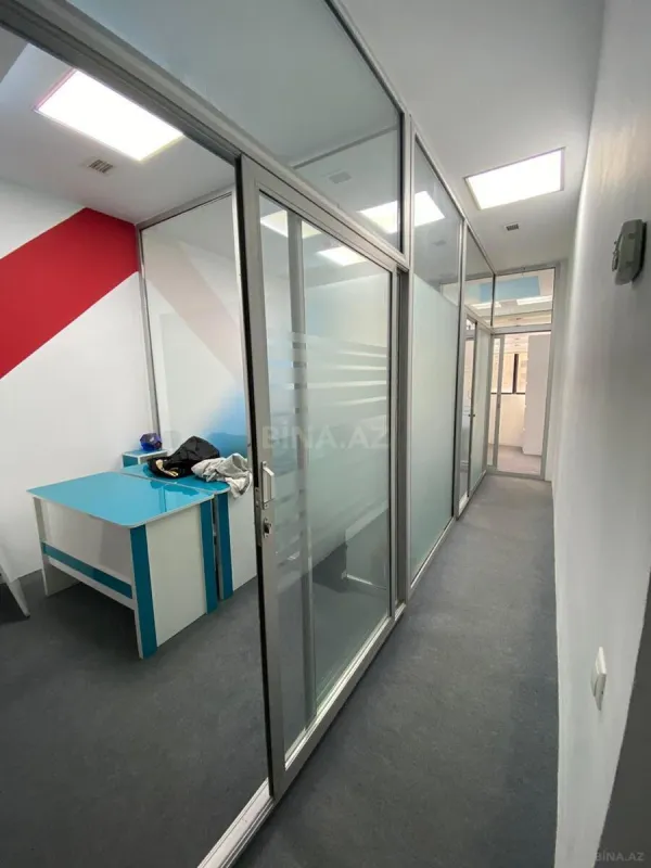 Satılır 8 otaqlı ofis 249 m²