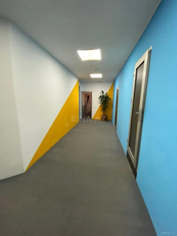 Satılır 8 otaqlı ofis 249 m²