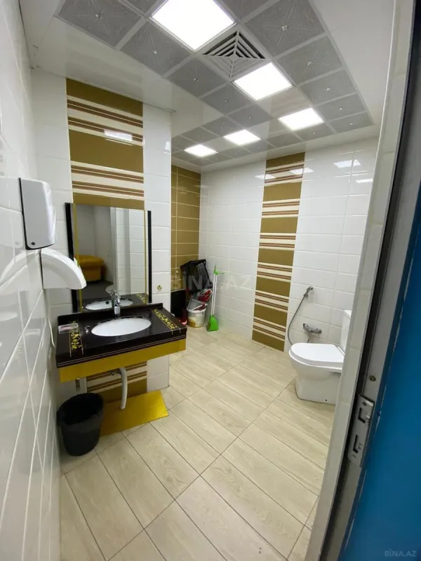 Satılır 8 otaqlı ofis 249 m²