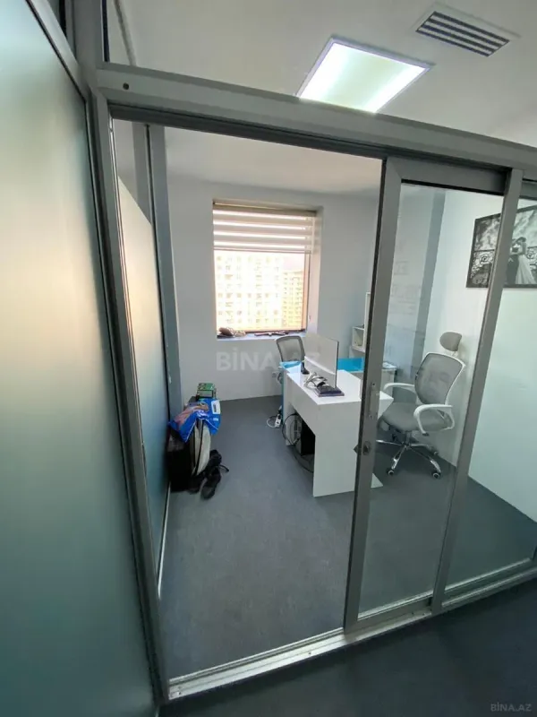 Satılır 8 otaqlı ofis 249 m²