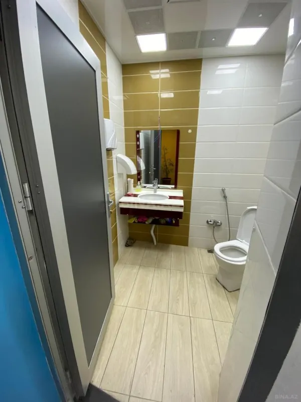 Satılır 8 otaqlı ofis 249 m²