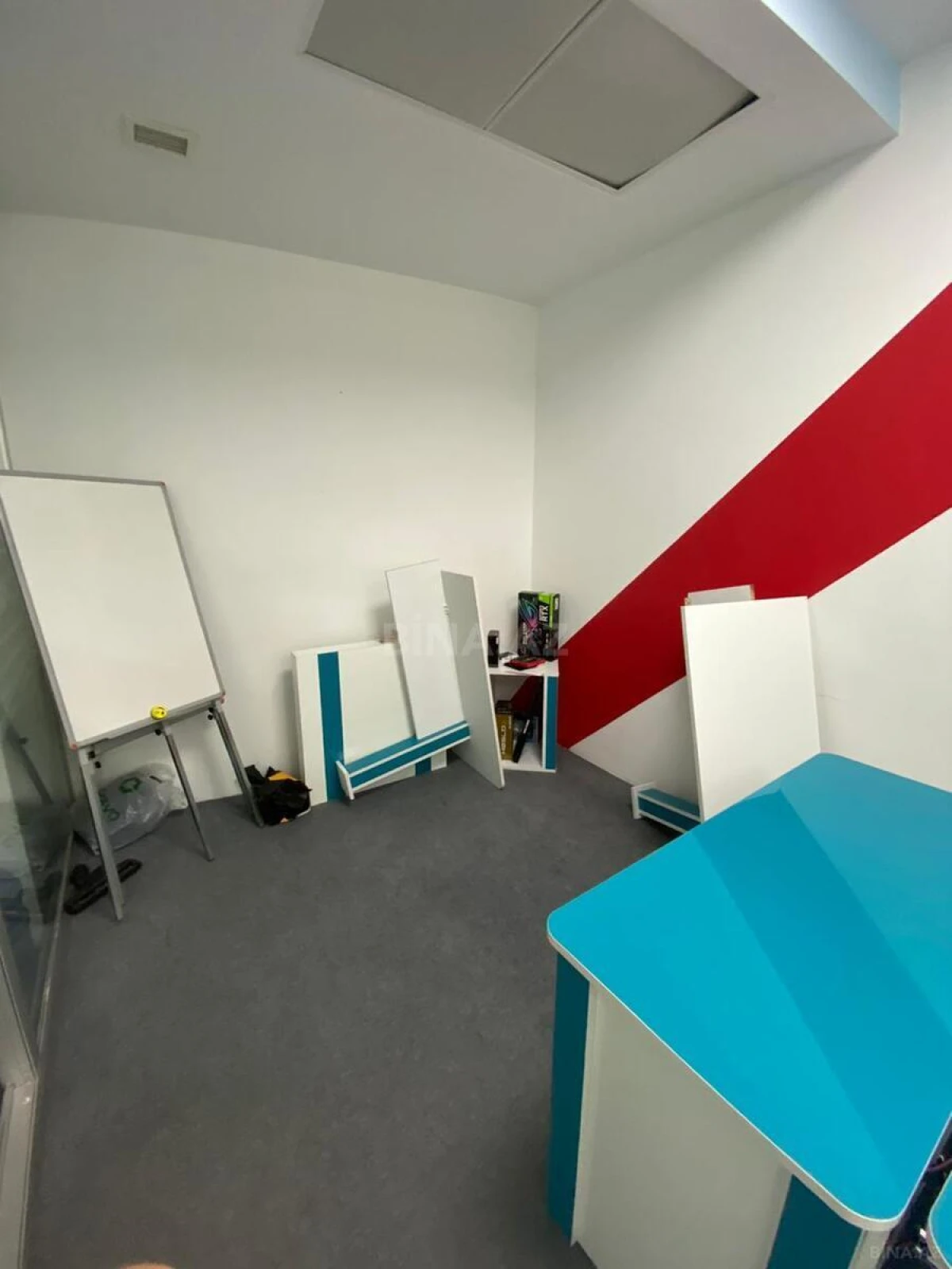 Satılır 8 otaqlı ofis 249 m²