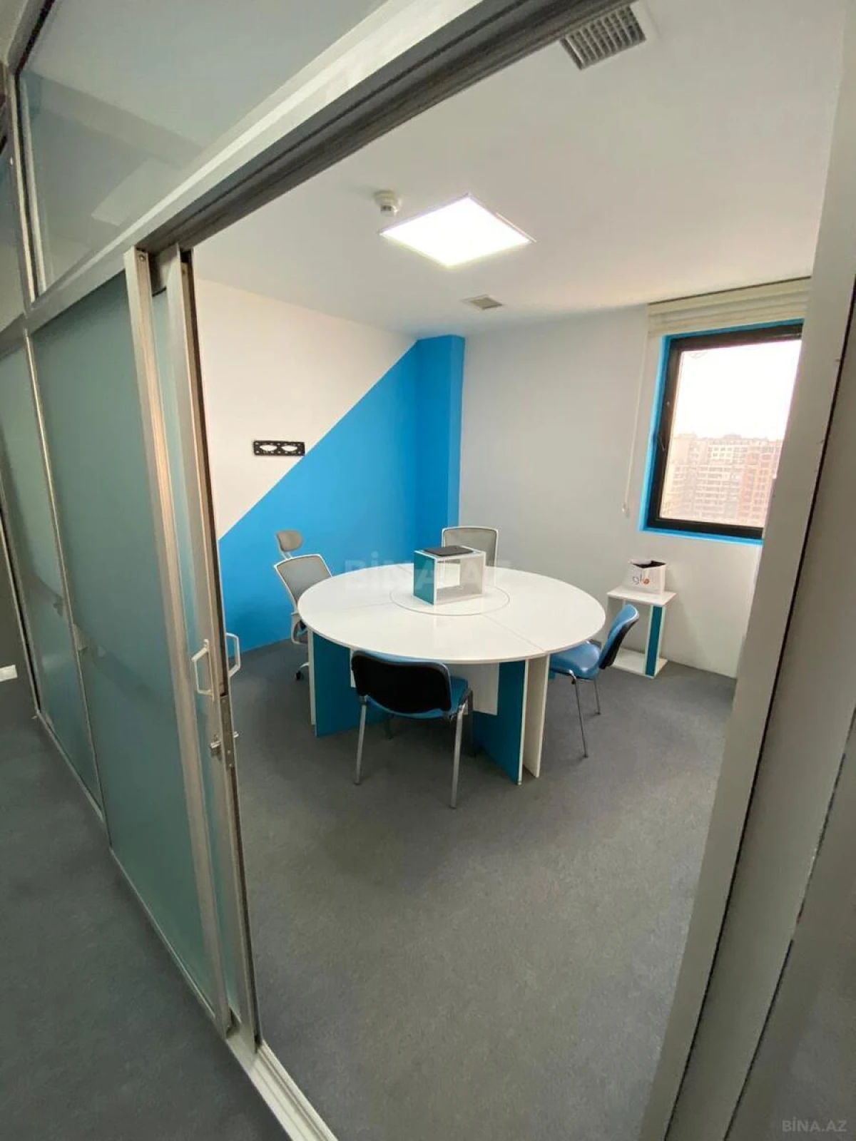 Satılır 8 otaqlı ofis 249 m²