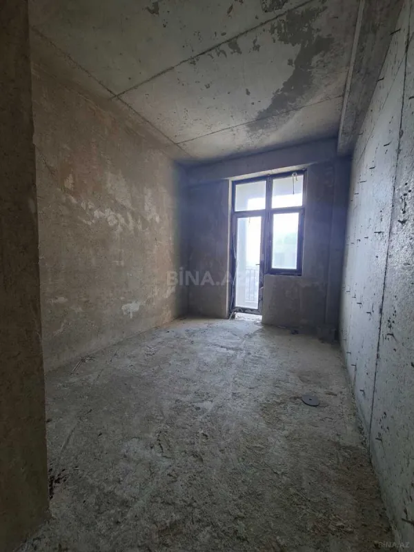 Satılır 3 otaqlı mənzil 96 m²