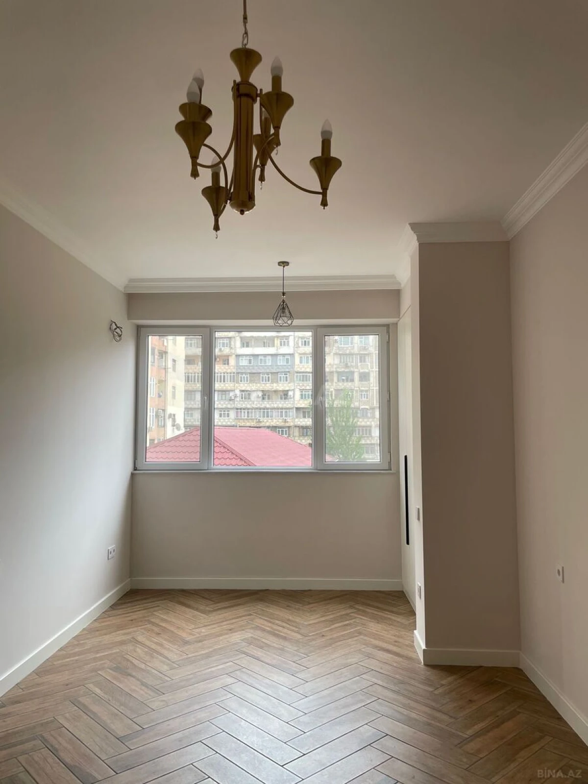 Satılır 3 otaqlı mənzil 77 m²