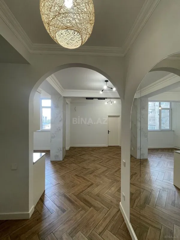 Satılır 3 otaqlı mənzil 77 m²